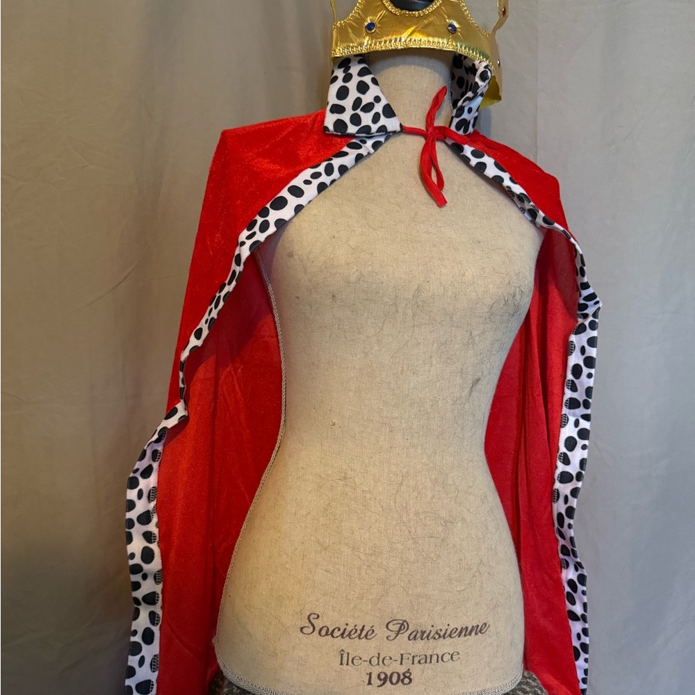 Unlisted Red Cape with Gold Crown